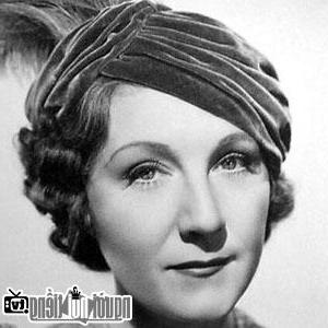 Image of Judith Anderson
