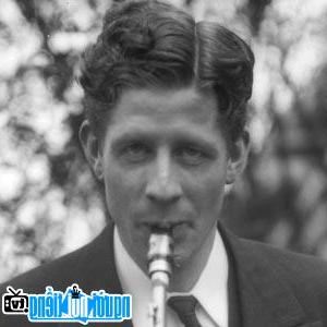 Image of Rudy Vallee