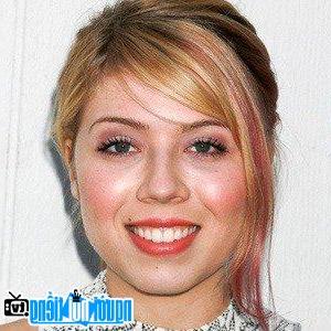 Latest Picture of TV Actress Jennette McCurdy