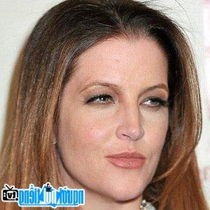 Latest Picture Of Pop Singer Lisa Marie Presley