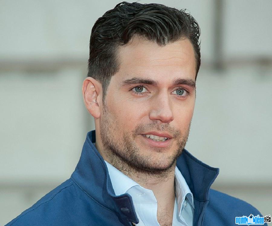 Một bức ảnh mới về Henry Cavill- Diễn viên nam nổi tiếng Anh