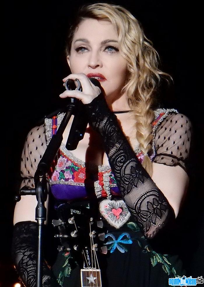 Ca sĩ Madonna ngôi sao nhạc pop vĩ đại nhất mọi thời đại