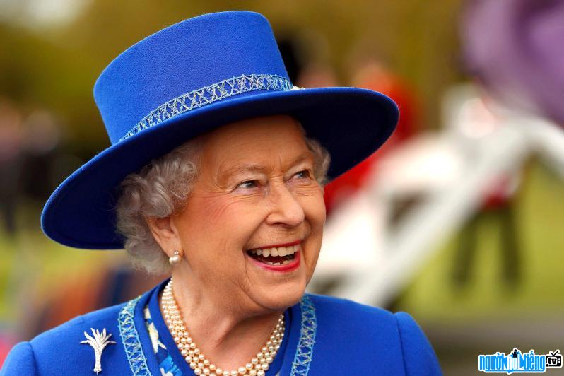 Một bức ảnh mới về Queen Elizabeth II- Hoàng gia nổi tiếng London- Anh
