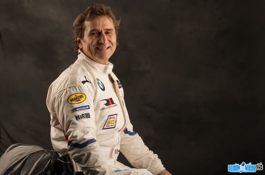  Car racing athlete Alex Zanardi is a great symbol of world sports