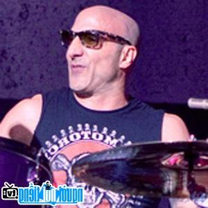 Latest Picture of Drumist Kenny Aronoff