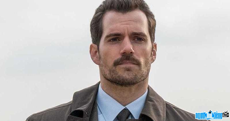 Ảnh chân dung Henry Cavill