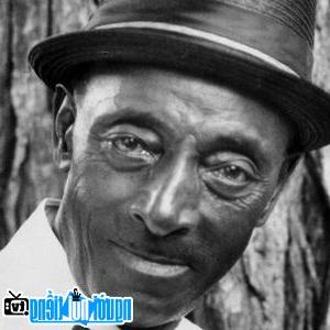 Image of Fred McDowell