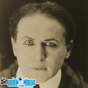 Image of Harry Houdini