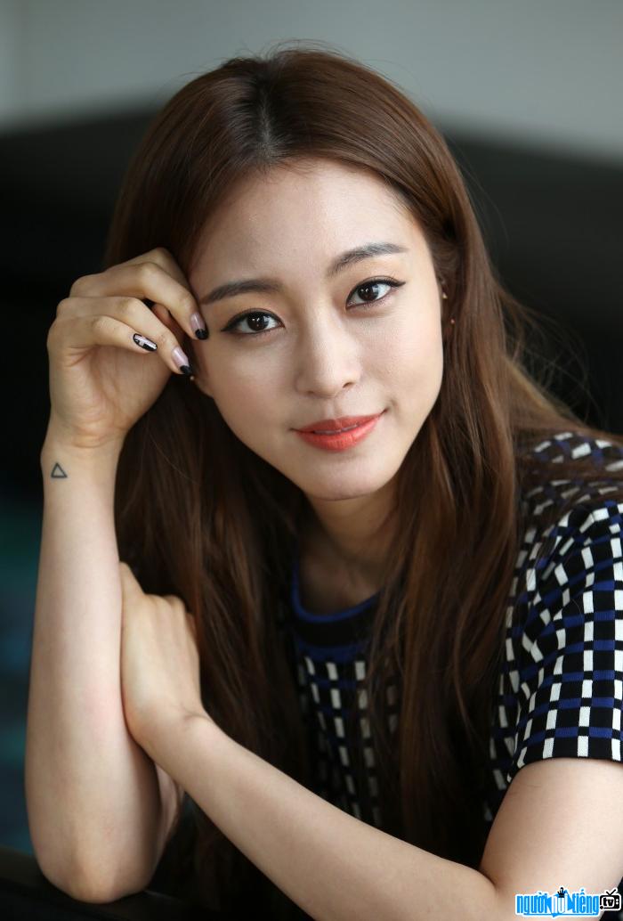 Nữ diễn viên truyền hình Han Ye-seul