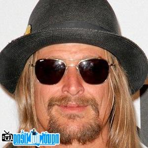 Latest picture of Kid Rock Singer