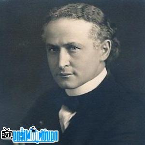 A Portrait Picture of Wizard Harry Houdini