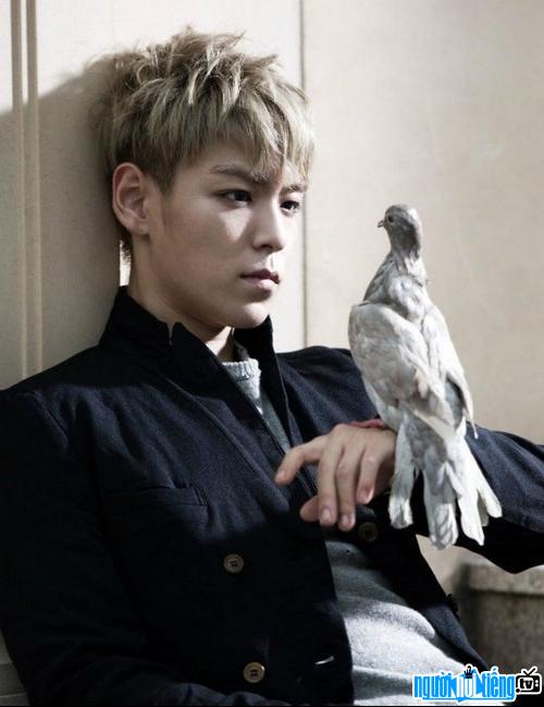  Picture of T.O.P in a MV