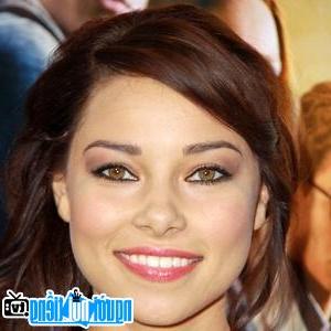 Latest Picture of TV Actress Jessica Parker Kennedy