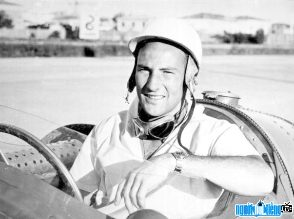 Stirling Moss was knighted by the British royal family.