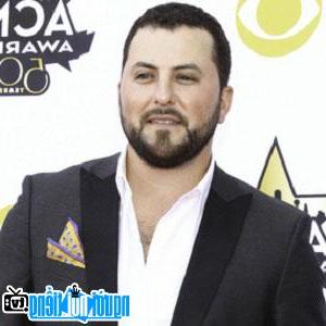 A New Photo of Tyler Farr- Famous Missouri Country Singer