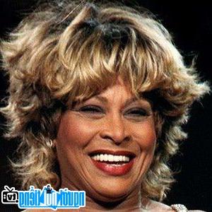 Một hình ảnh chân dung của Ca sĩ R&B Tina Turner