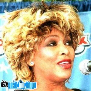 Ảnh chân dung Tina Turner