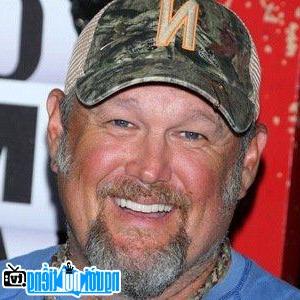 A New Picture of Larry the Cable Guy- Famous Nebraska Actor