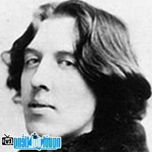 Latest Picture of Novelist Oscar Wilde