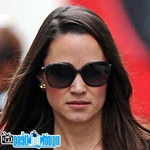 A New Picture Of Pippa Middleton- Famous Family Member Reading- England