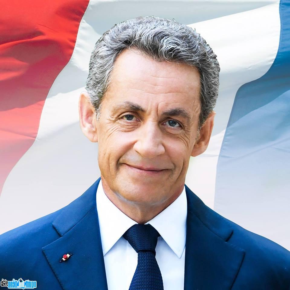 Một bức ảnh mới về Nicolas Sarkozy- Lãnh đạo thế giới nổi tiếng Paris- Pháp