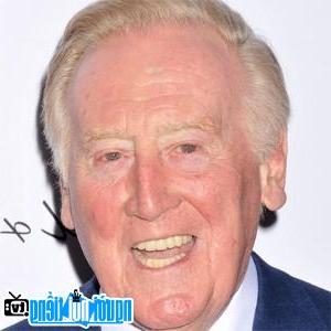 Latest picture of sports commentator Vin Scully