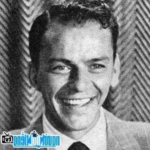 Hình ảnh mới nhất về Ca sĩ nhạc pop Frank Sinatra