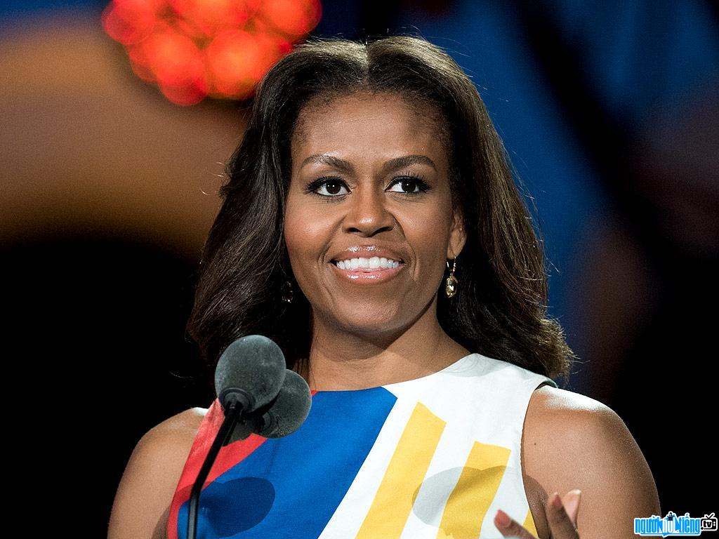 Một bức ảnh mới về Michelle Obama- Vợ chính trị gia nổi tiếng Chicago- Illinois