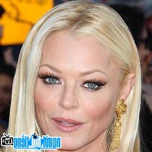 Latest picture of Opera Woman Charlotte Ross