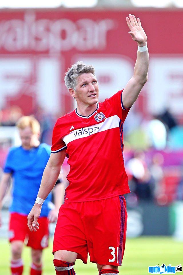 Bastian Schweinsteiger Player Picture greeting the audience