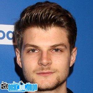 A New Picture of Jim Chapman- Famous British YouTube Star