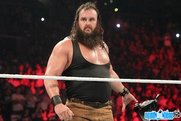 Braun Strowman - Vận động viên vật nổi tiếng của WWE
