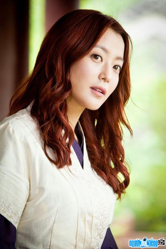 Nét ngây thơ của nữ diễn viên Kim Hee-Sun