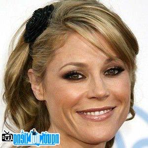 A New Picture of Julie Bowen- Famous Television Actress Baltimore- Maryland