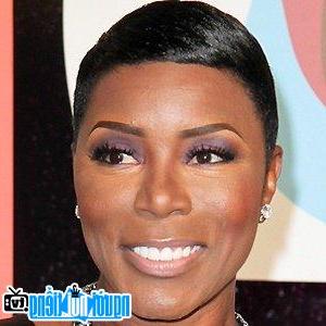 A New Photo Of Sommore- Famous Comedian Trenton- New Jersey