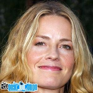 Actress Elisabeth Shue Latest Picture