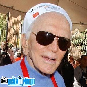 Latest Picture of Actor Kirk Douglas