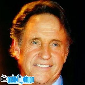 Latest Picture Of Actor Robert Hays