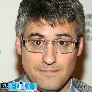 Latest Picture of Comedian Mo Rocca