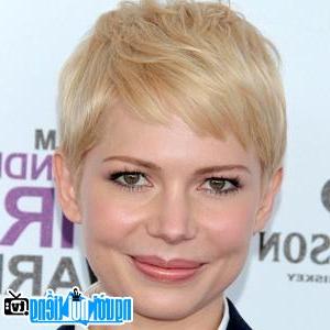A New Picture of Michelle Williams- Famous Montana Actress