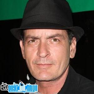 Latest Picture of TV Actor Charlie Sheen
