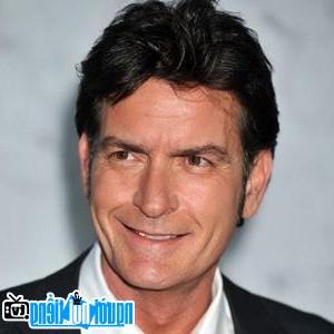 Ảnh chân dung Charlie Sheen