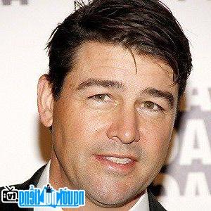 Latest Picture of TV Actor Kyle Chandler
