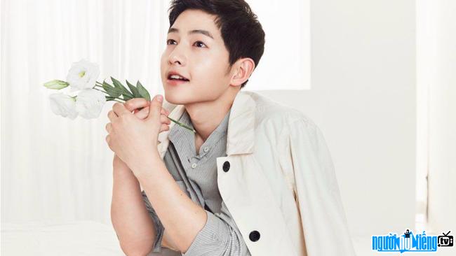 Song Joong-ki - The male American of the hallyu wave