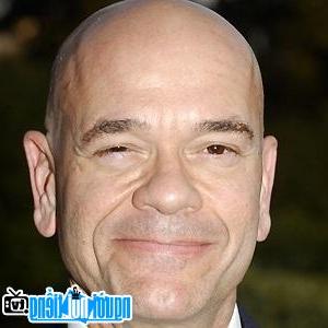 Portrait of Robert Picardo