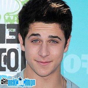 A New Picture of David Henrie- Famous TV Actor Mission Viejo- California