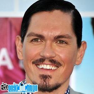 Latest Picture of TV Actor Steve Howey