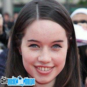 Latest picture of Actress Anna Popplewell