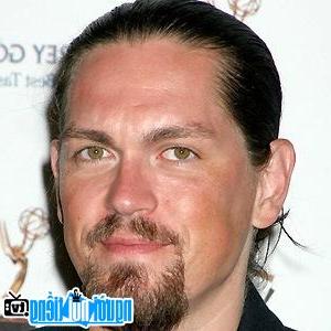 A Portrait Picture of Male TV actor Steve Howey