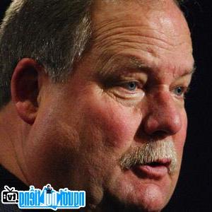Image of Mike Holmgren